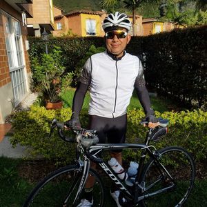 Meet your Posher, Jairo h